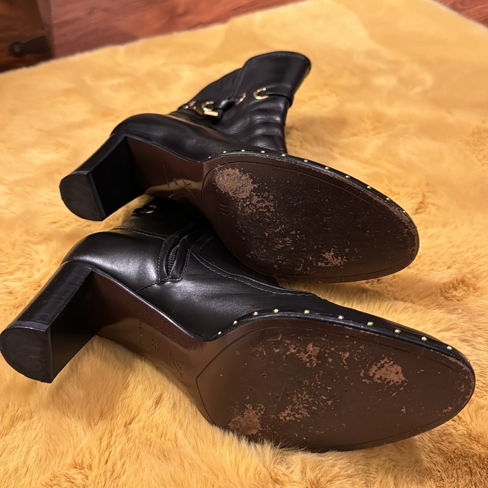 Louis Vuitton Black Leather Ankle Boot with gold detail size 36. Used. - Picture 3 of 10